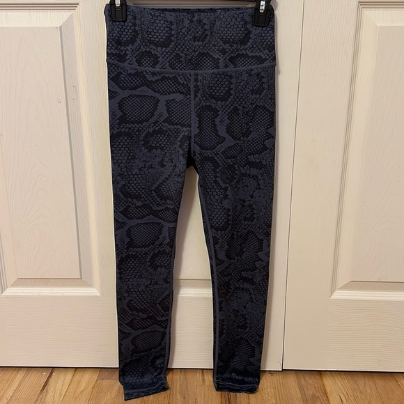All Fenix Python Blue Snakeskin Print High Rise Active Leggings size S - Picture 3 of 8